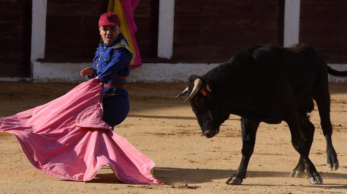 Ve Španělsku zakázali „býčí zápasy“ s lidmi s nanismem